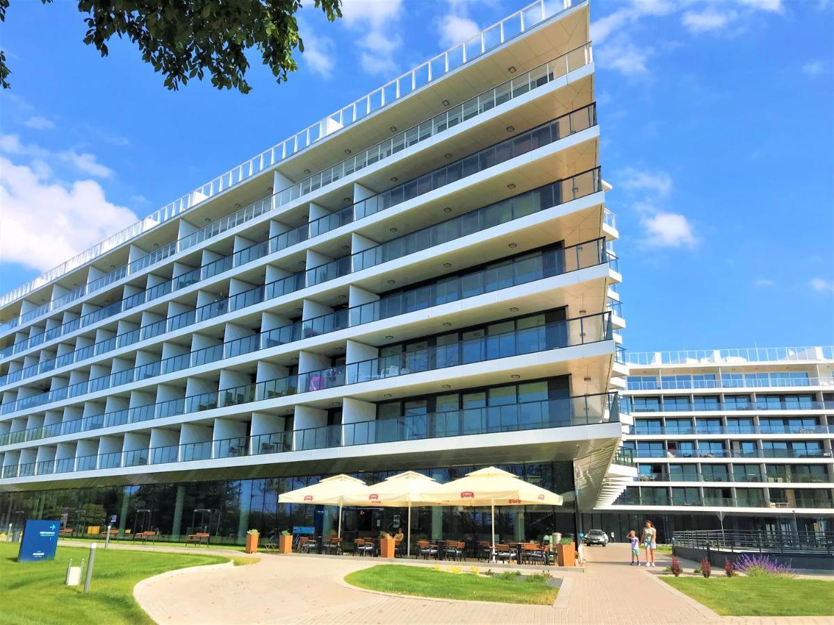 6 Pietro Seaside Apartment Kolobrzeg Exterior photo